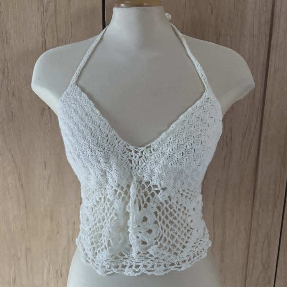 White Crochet Halter Top Boho Festival Open Knit Scalloped‎ Crop Top Women med
